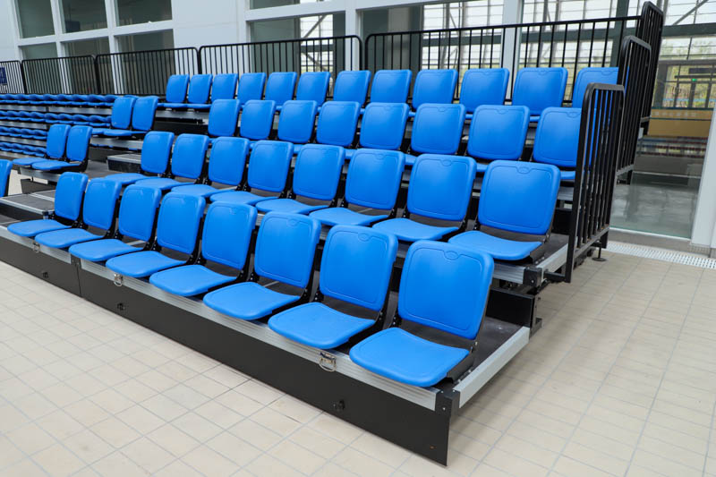 伸縮看臺在冬天如何做保養