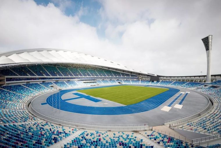 海口五源體育館落成，看臺設計細節提高觀眾舒適度