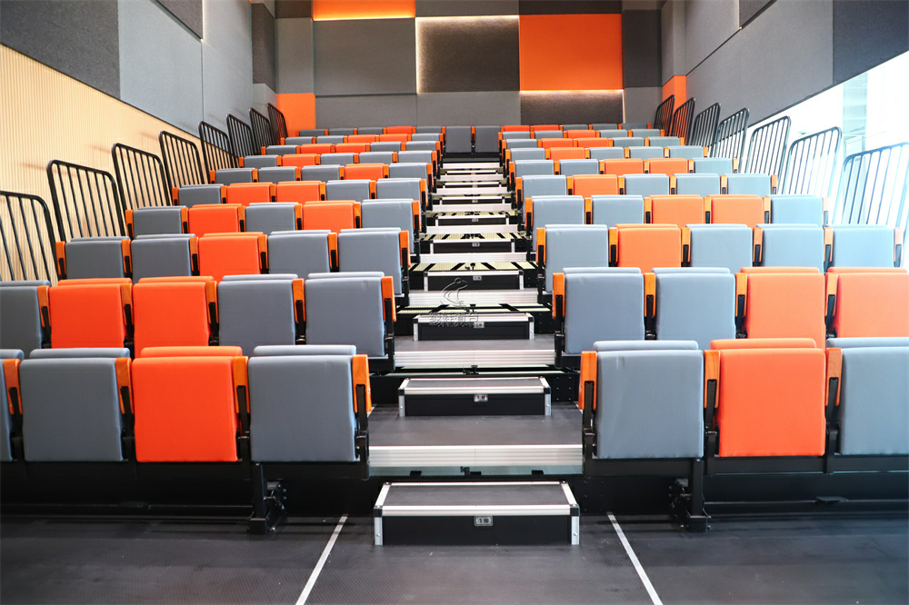 讓會(huì)議室座椅“動(dòng)”起來，試下伸縮看臺(tái)吧